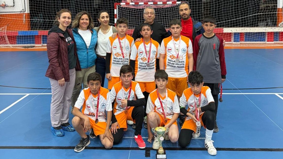 OKULLARARASI FUTSAL YARIŞLARINDA 2. OLDUK
